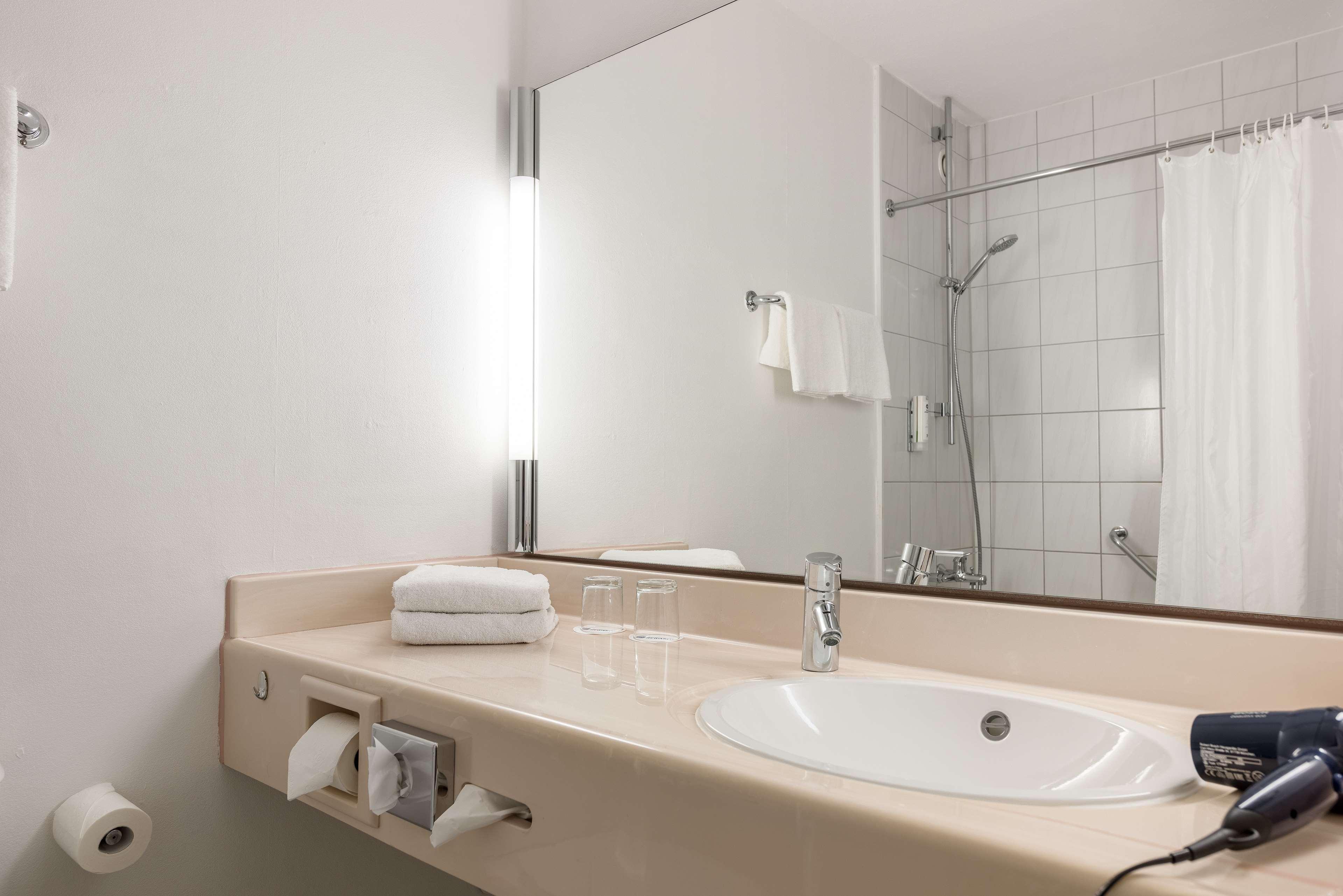 Leoso Hotel Ludwigshafen Kültér fotó
