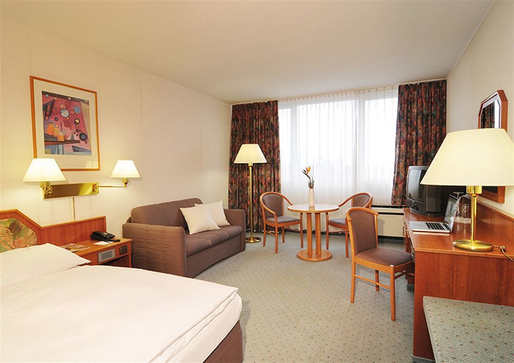 Leoso Hotel Ludwigshafen Kültér fotó