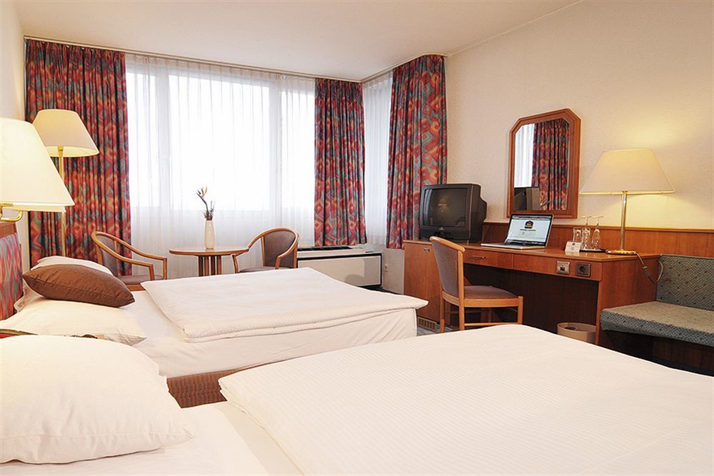 Leoso Hotel Ludwigshafen Kültér fotó